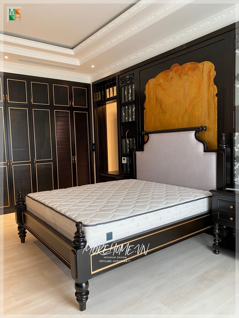 Thi công giường ngủ gỗ tự nhiên phong cách indochine sự độc đáo thông qua các chi tiết, thẩm mỹ cũng như mang lại sự nghỉ ngơi, giấc ngủ thoải mái, ngon lành